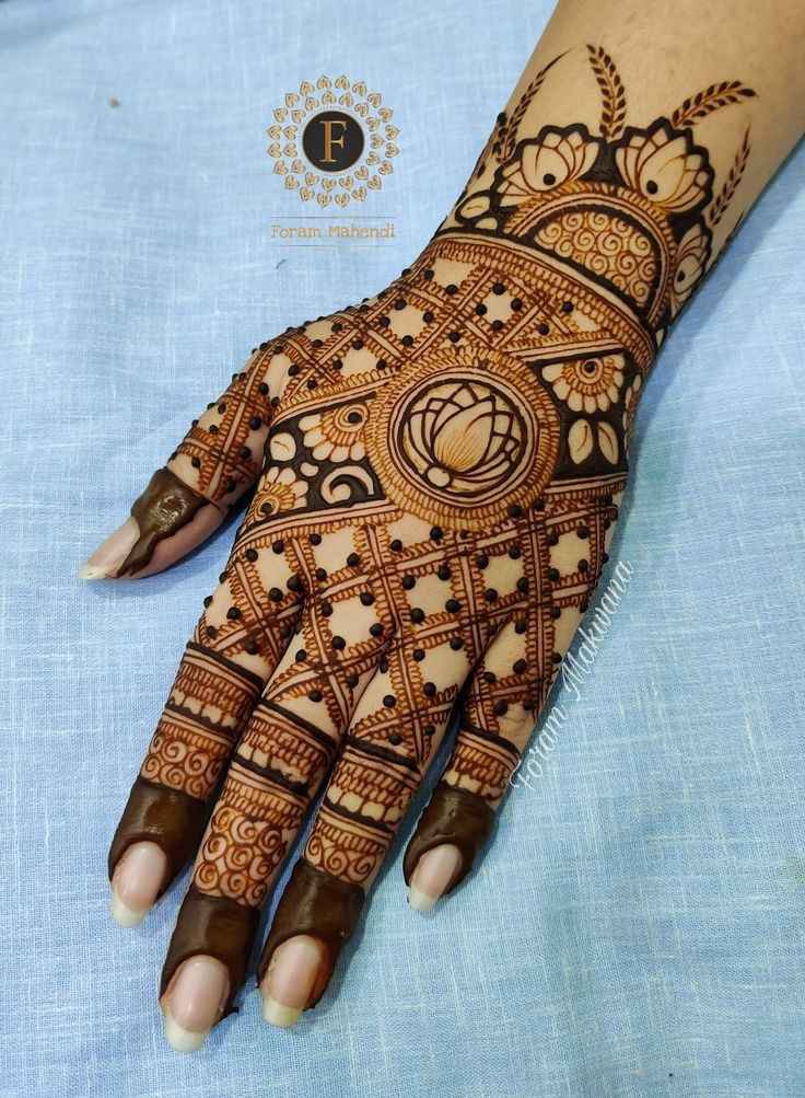 easy backhand mehndi designs