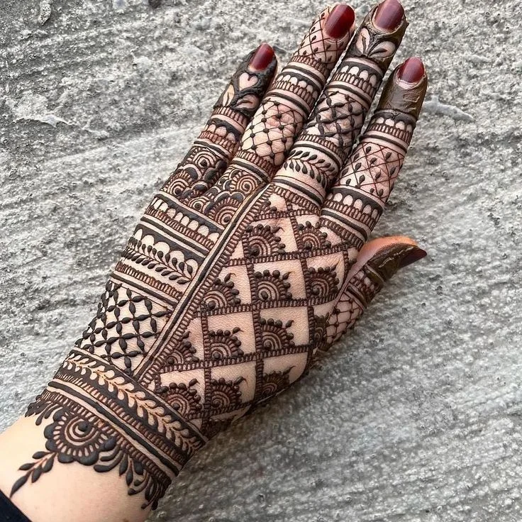 easy backhand mehndi designs